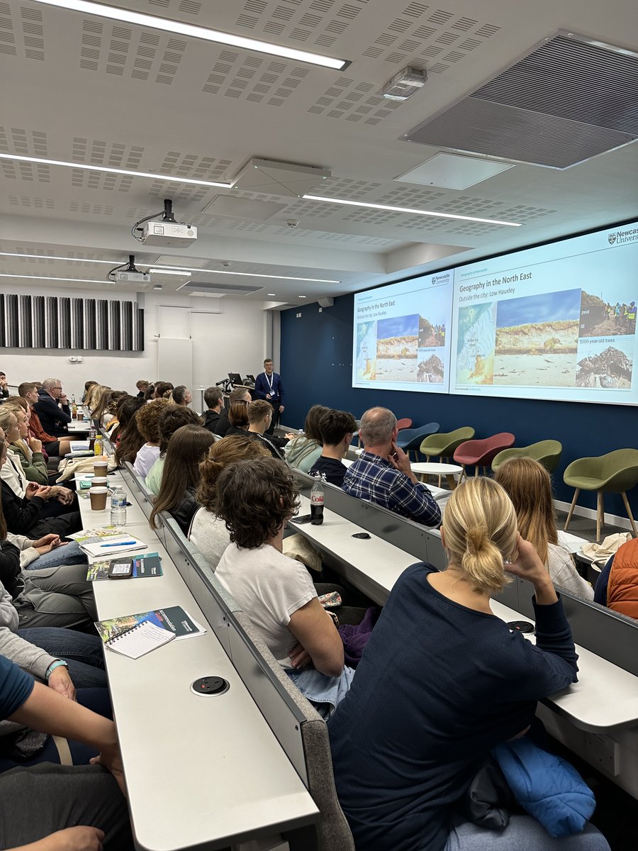 We had a fantastic time meeting prospective Geography students at our Open Day! Thank you to all who came along to learn more about our BA and BSc programmes🌍

If you weren't able to make it this time, our next Open Day is Saturday 18th November - we hope to see you then😀
