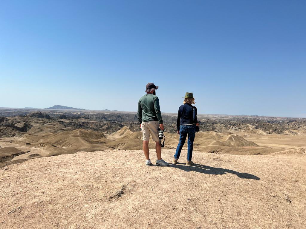 Namibia_F_C's tweet photo. The Locations FAM tour is underway, hosting our guests on a 9 day trip, highlighting some of picturesque attractions.
#NamibiaLocationsFamTour #FilmProduction #FilminginNamibia #LocationNamibia https://t.co/Z9t5NzfV5V