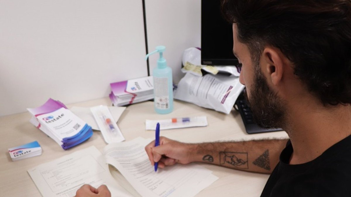 GTRecerca's tweet image. 🆕 L’autopresa de mostres per diagnosticar #mpox en persones asimptomàtiques, una estratègia útil per millorar la prevenció i control de brots

🤝🏼 Un estudi liderat des de @ceeiscat-#IGTP en col·laboració amb @IrsiCaixa i @hgermanstrias
🗞️ @NatureComms

🔗 bit.ly/autopresa_most…