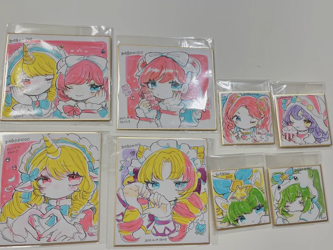 #ろるふぇす 追加の色紙ですここ2週間くらい週末は色紙描いてる撮るのへたで反射してるのゆるしてください 