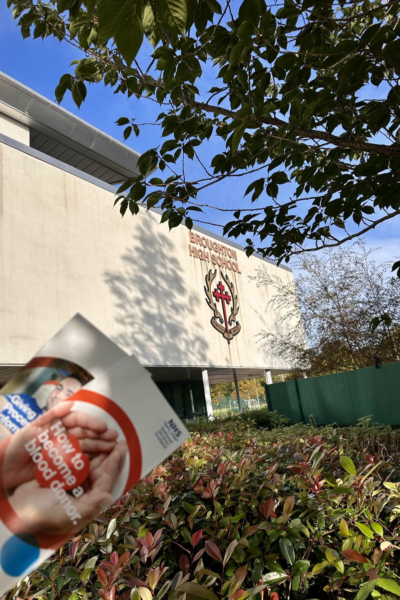 givebloodscot's tweet photo. We've had a lovely time chatting to pupils from @BroHighOfficial and we looking forward to seeing you make your #FirstBloodDonation at Edinburgh Donor Centre @BroughtonHighPC ♥️ https://t.co/hi5LmkAWLV