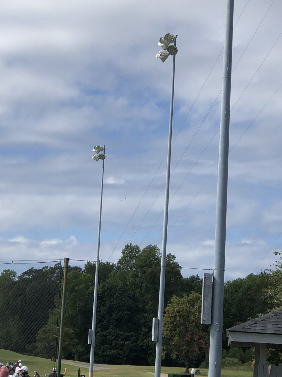 Knights Play Golf tweet media