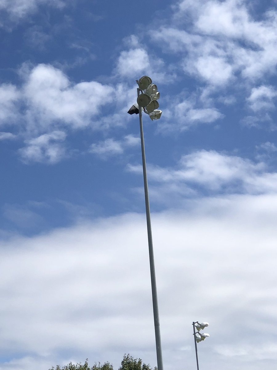 Knights Play Golf tweet media