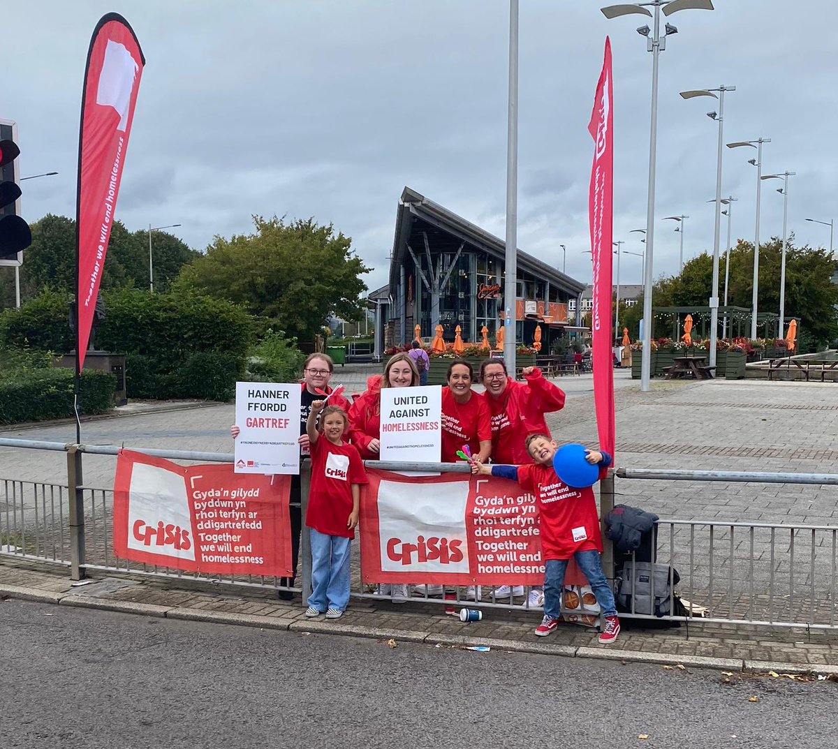 crisiswales's tweet photo. A great day for #TeamCrisis #HomeTeam yesterday at @CardiffHalf! Congratulations to all our wonderful runners and supporters - thank you for helping us end homelessness! #UnitedAgainstHomelessness https://t.co/HRY6iYPeDr