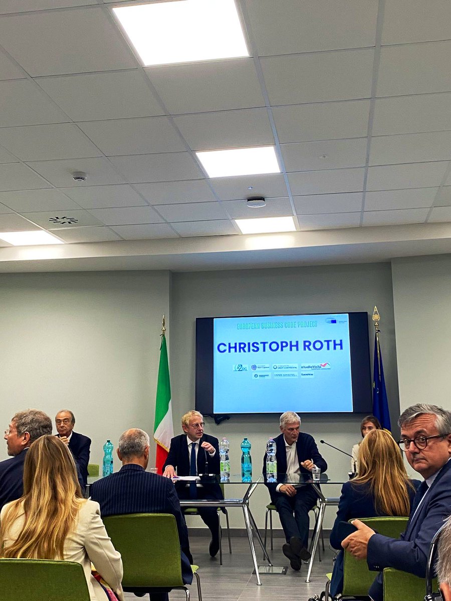 Bonjour de BXL 🇪🇺! Nos amis 🇫🇷🇮🇹 à l’écoute de la perspective des régions frontalières en Europe et de leurs économies 🫶. È stato un onore presentare la nostra prospettiva. Insieme andiamo avanti 🇮🇹 🇫🇷 🇩🇪 Hier die gesamte Tagung zum Europäischen Wirtschaftsgesetzbuch in Rom👇