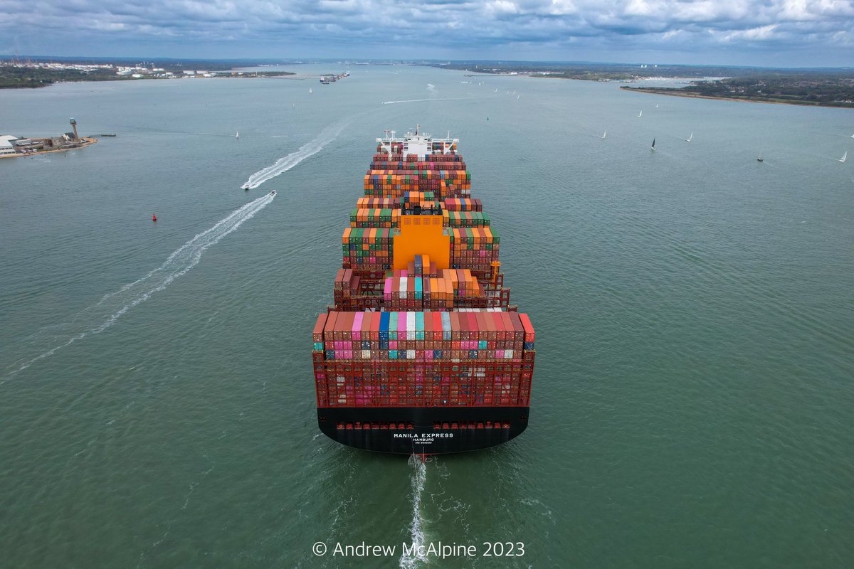 Maritimegeek's tweet photo. Over the weekend @HapagLloydAG newest boxship #ManilaExpress made her maiden visit to the port of #Southampton she is the second vessel in a class 12 new dual-fuel vessels with a capacity of 23,664 TEU. She is seen here passing Calshot. #containership #dronephotography https://t.co/ff7H204Iuh