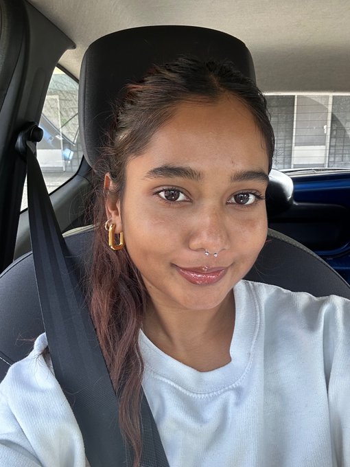 Good morning selfie https://t.co/b9tW3ZQM8u<a href="/tag/desi"class="tags"><span>#desi</span></a><a href="/tag/petite"class="tags"><span>#petite</span></a>