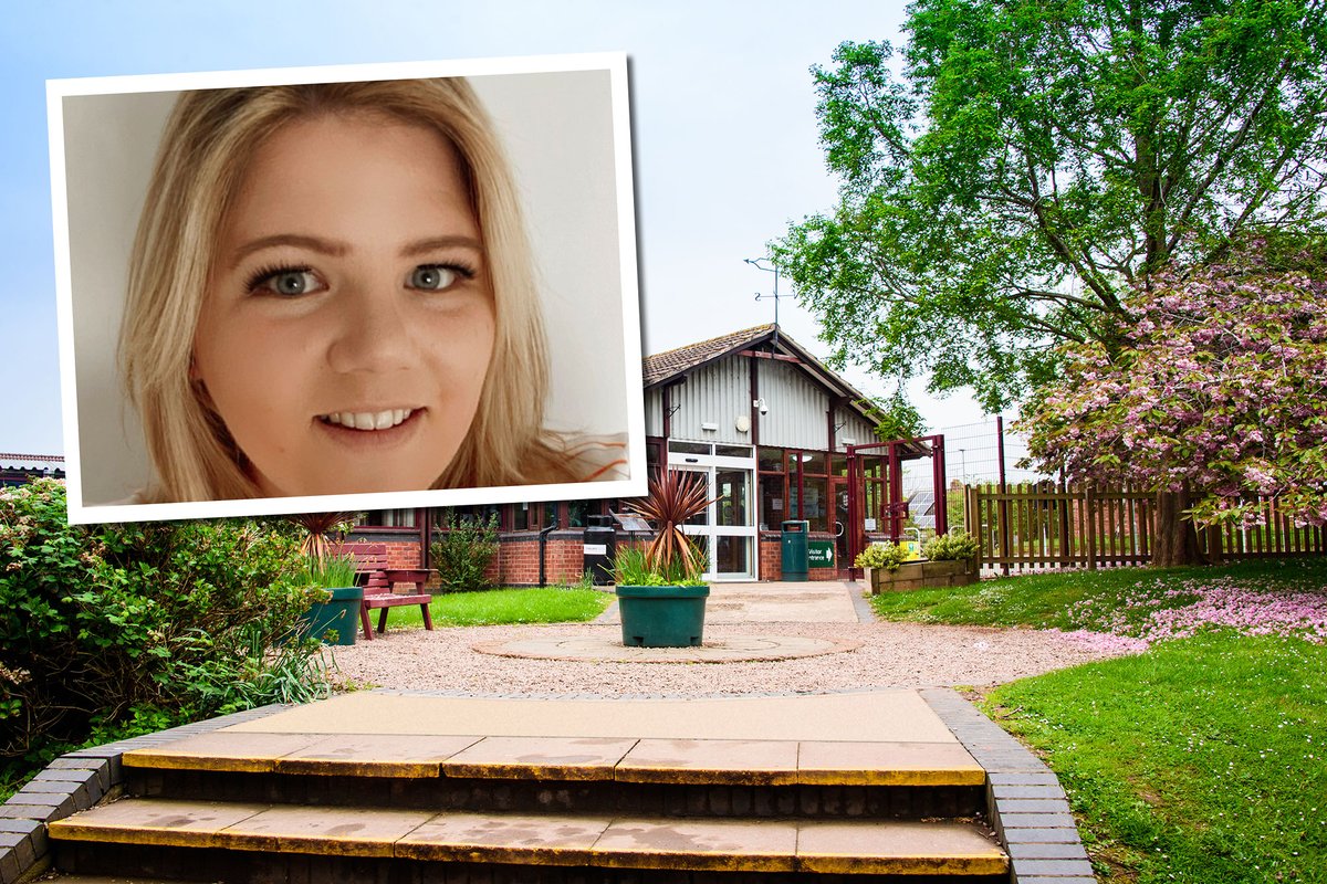 Zoe has gone above and beyond in her teaching assistant training &amp; has impressively completed 92 courses in 12months!
👏
Now that she has finished her apprenticeship, she will benefit <a href="/TenburyHighOA/">Tenbury High OA</a>'s community &amp; our #OATfamily.
Read more - bit.ly/OATnews
#amazingstaff