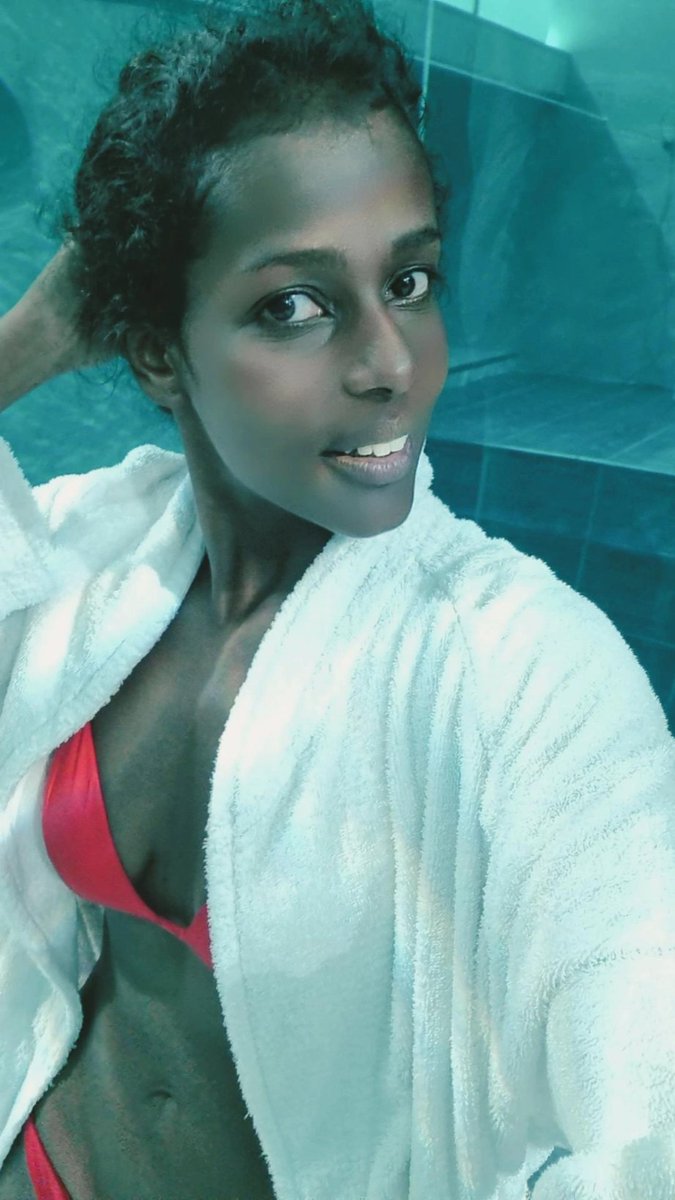 MariamBattiste1's tweet image. Camer Rolling Action!!🎬
Y-40 The Deep Joy
#movie #ciak #theopera #operasingerlife #enjoythejourney