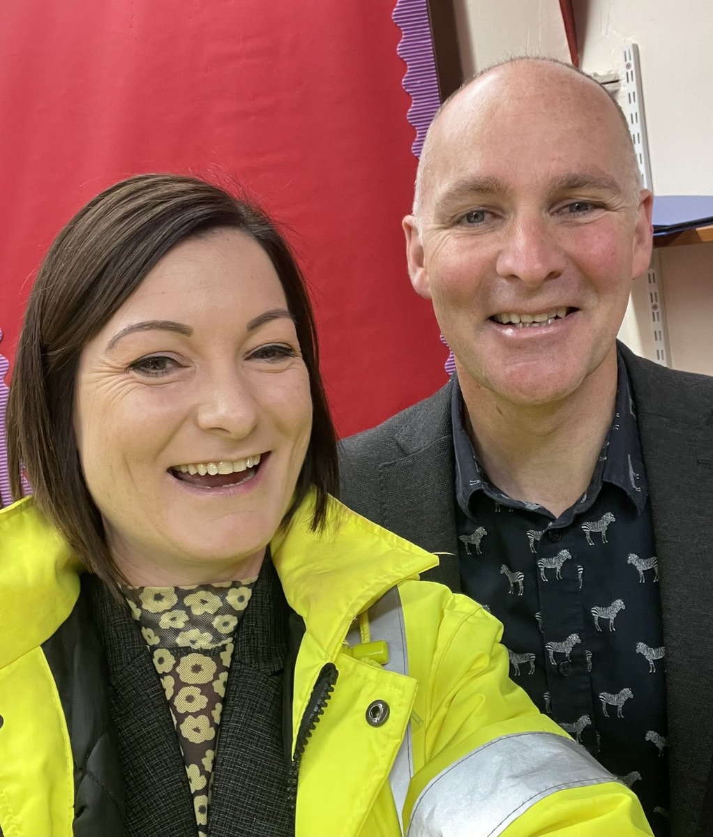 LochgellyHS's tweet image. Super EXCITED to be working with @martinmorgan14 from OSIRIS! 📚 Our Outstanding Teacher 🧑‍🏫 👩🏻‍🏫 Intervention programme starts today for the new cohort at Team LHS! #LearningAndTeaching #TheLochgellyStandard 🏅