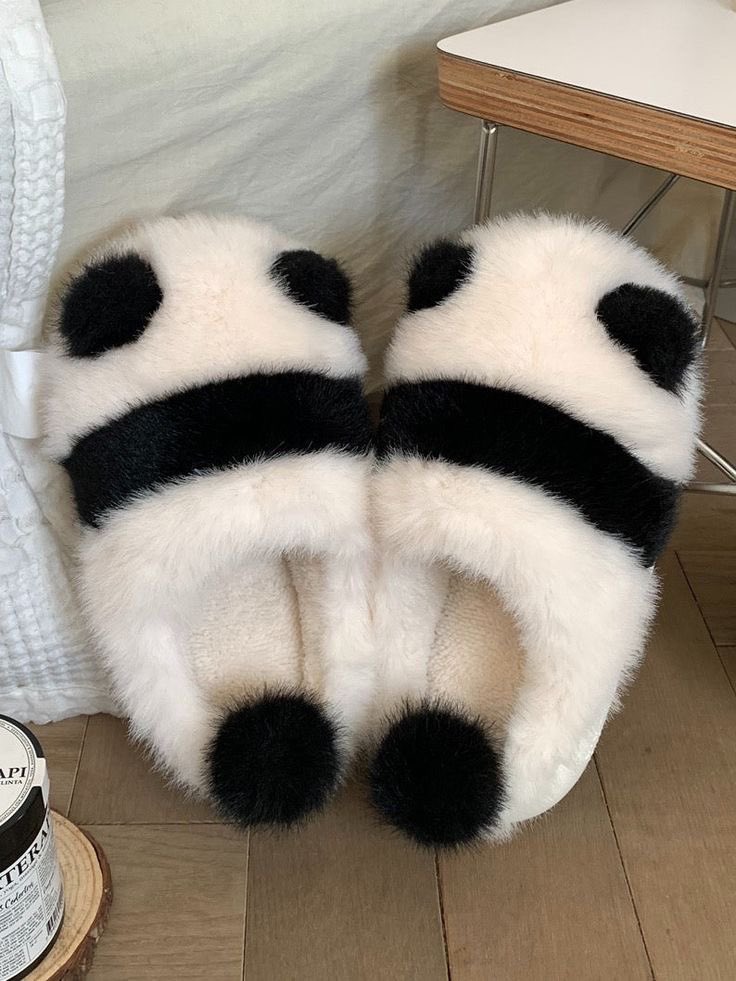 Panda slippers 🐼