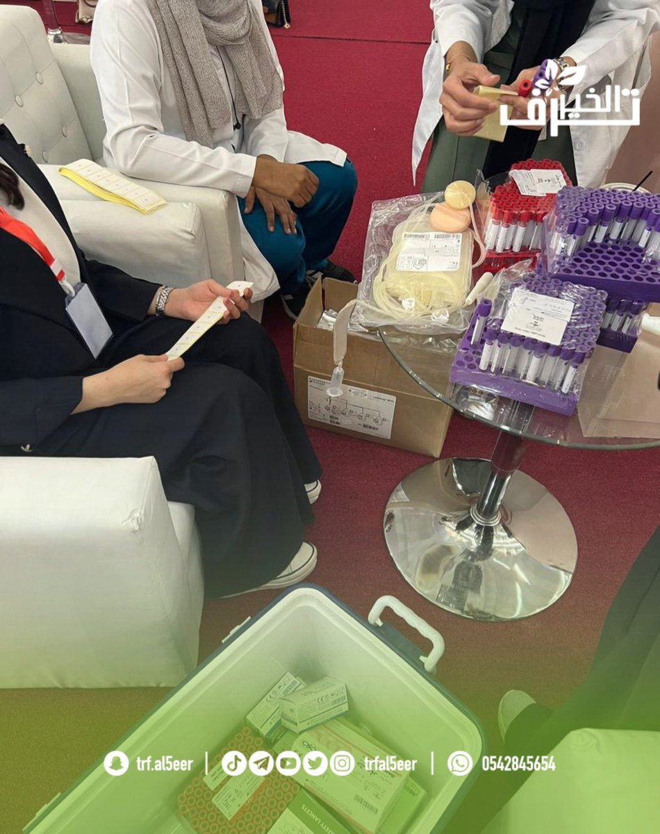 trfal5eer's tweet photo. " قطرة من دمك تنقذ حياة " 🩸

 قام فريق #ترف_الخير  بالتعاون مع فريق عطاء
   @VolunteerAtaa
بالمشاركة في تنظيم حدث التبرع بالدم في القصر مول بمدينة الرياض تحت مظلة #جمعية_دمي وبرعاية دخون الاماراتية .
لثلاثة أيام متتالية ✨
@DAMY_MED 
@Dkhoonemirates
@Cluster1_Riyadh 
@SaudiMOH https://t.co/PW5st4qV1O