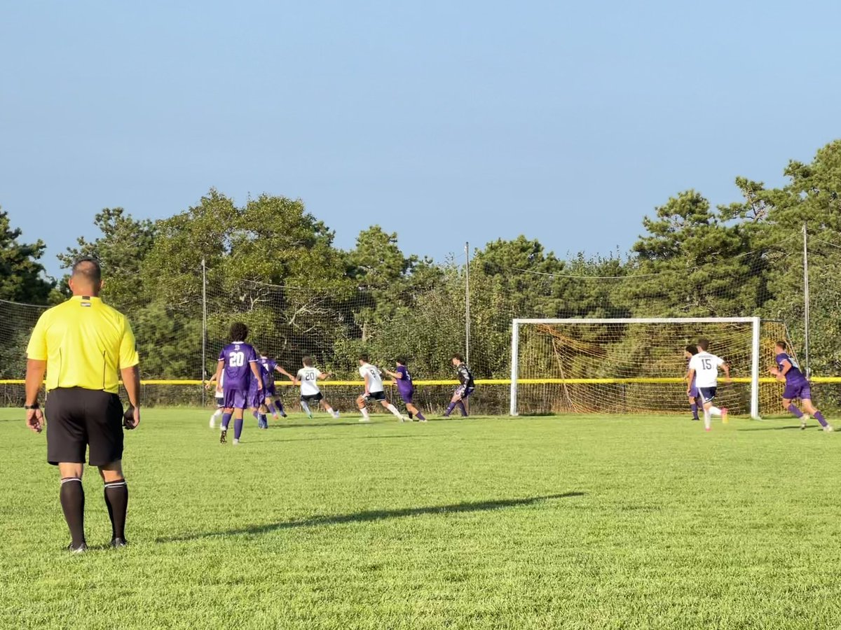 hmhunt76's tweet photo. Seekonk 2, Bourne 1
Kyle Franco and Brayden Ventola with goals⚽️ Seekonk Boys Varsity with their first win! (1-3-1) Let’s go Warrior’s!
@SeekonkWarrior @SeekonkHS @DrWhalen3 https://t.co/chvLRekyrI