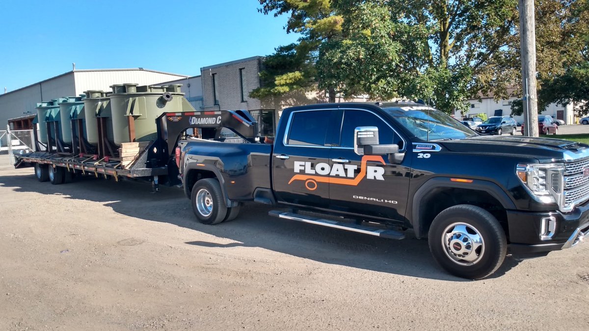 Picking up in #Brantford and delivering to #Walkerton this morning!

Contact us for a #quote! floatr.ca

#hotshothauling #hotshottrucking #diamondctrailer #floatrjoe #guelph #hotshotsofontario #gmc #ford #Ram #guelphbusiness #letsgo #hotshottransport #trailers