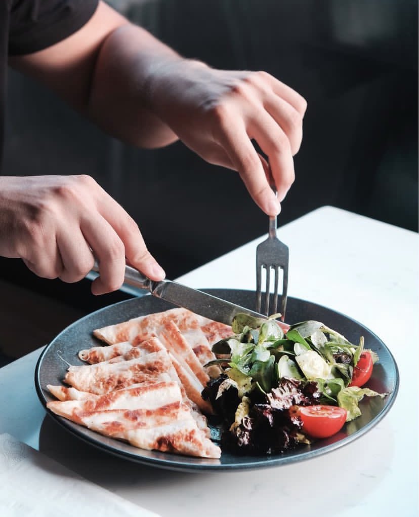 Haftaya ve ekim ayına doyurucu bir kahvaltı ile başlayalım istedik 😋 

Gurme Tatlar 🍴
📍Atlantis Avm 📞 0312 257 07 40
📍Kaşmir Center📞0312 257 04 40
📍Çayyolu Şube 📞0312 257 06 40

#40Fırın #KırkFırın #GurmeTatlar