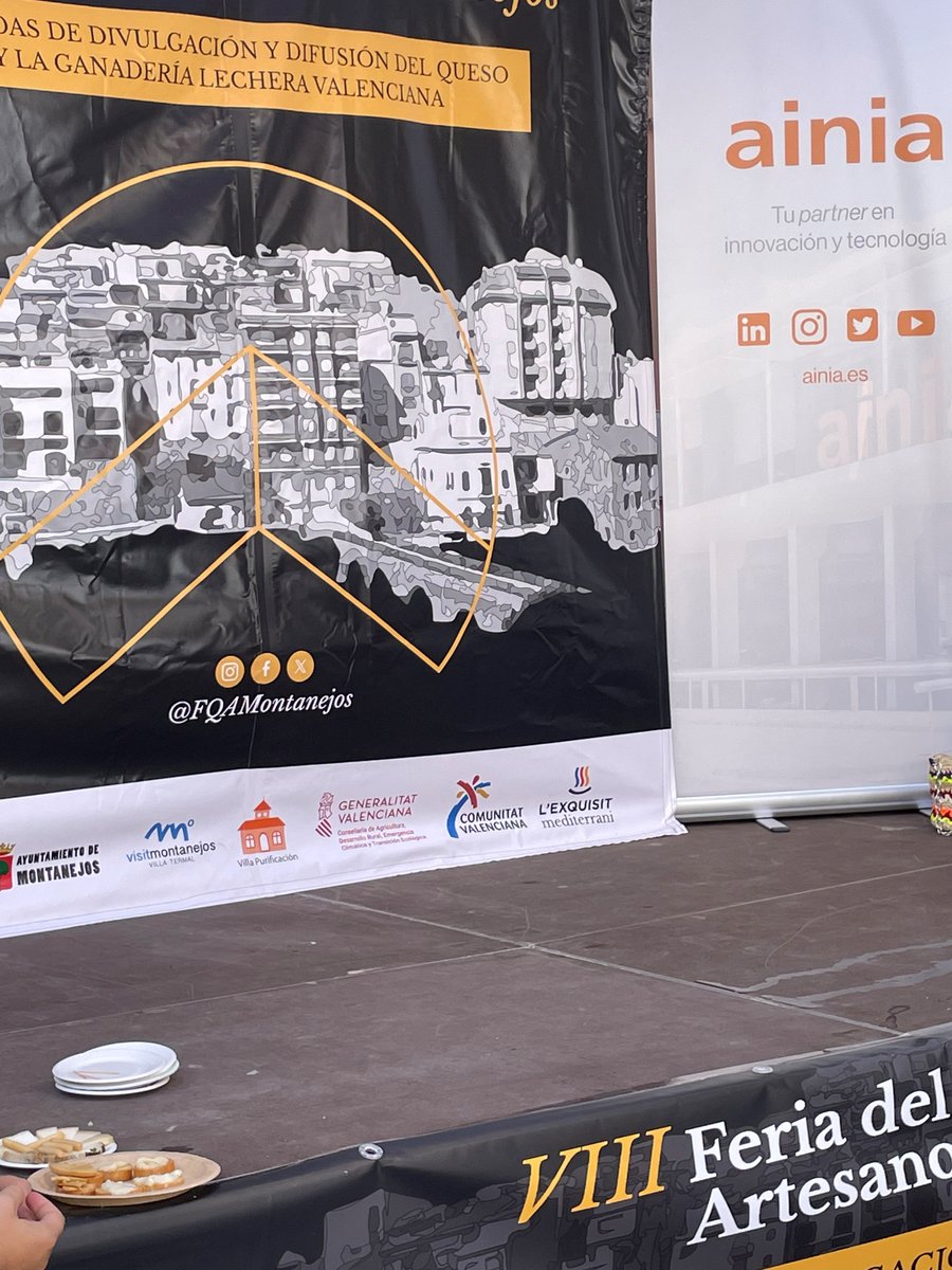 Ayer Rosa Mª San Juan, Responsable de proyectos de Investigación sensorial y del consumidor en #AINIAConsumer, ofreció en la <a href="/FQAMontanejos/">FQuesoMontanejos</a> una cata guiada de tres quesos que permitió a los asistentes captar todos sus matices.