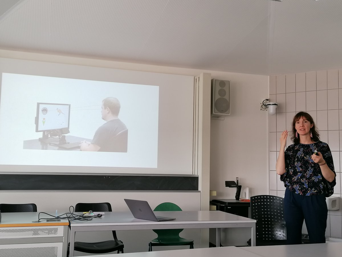 Rhona Amos <a href="/InterpretingFTI/">INT-FTI</a>  is presenting her current research during our first fall semester #CaféBabel:
“Do interpreters consider the speaker’s perspective– and does this help them predict?”
Focus: how does #prediction in #simultaneous #interpretingwork? 
#speaker #perspective