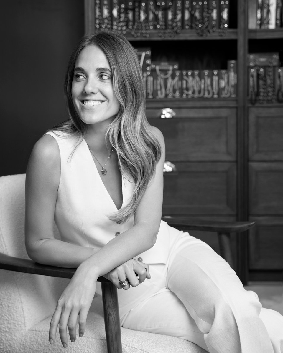 oliviabeasley's tweet photo. Great commission to photograph Daisy Knatchbull at her atelier - The Deck London in Savile Row. They specialise in female only tailoring for clients like Maya Jama, Kate Moss and Tilda Swinton
@JSRagency #TheDeckLondon #femaletailoring https://t.co/FIzbMDW4QJ