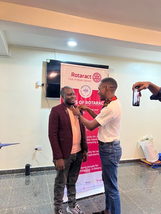 rctmbaleuptown's tweet photo. Ladies and Gentlemen.. 🤗 Let it be known therefore that @okadapaoo of Rotaract Club of Mbale Uptown is the first @RotaractD9213 Paul Harris Fellow this Rotary Year in @rotaryd9213 CONGRATULATIONS are in order. Thank you for giving to the blood line of Rotary https://t.co/3KEqUY4w47