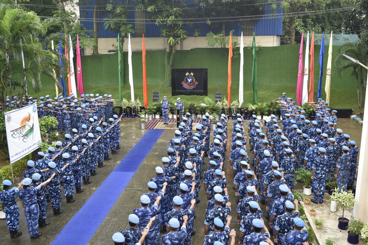 106BNRAF's tweet photo. #SwachhBharat Under leadership of Dr. Nisheet Kumar Commandant 106Bn RAF"Taking an oath on this auspicious day, October 2nd, to uphold the values of cleanliness &amp;106 raf organised a Swachhata Abhiyan at orphan house jamshedpur for a cleaner, greener future.#SwachhataHiSeva https://t.co/6d2srJlh55