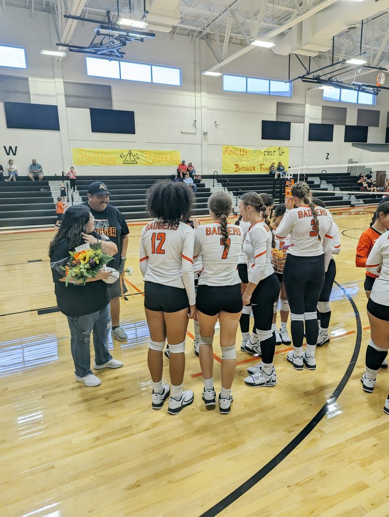 Karnes City Volleyball tweet media
