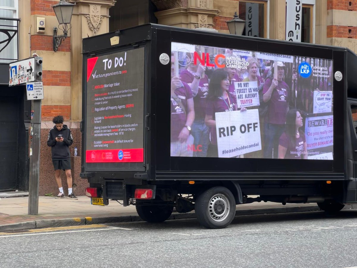 PMA_Outdoor's tweet photo. We're at the #CPC23 again today supporting @NLC_2019 &amp; their campaign to #abolishleasehold getting the message out right in the city!! #impact #nlcvan #leaseholdscandal https://t.co/35kgHPQh9n