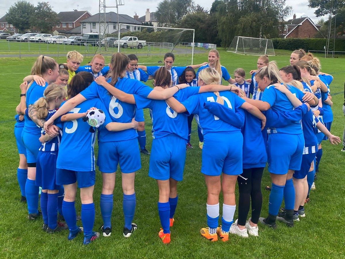 WomensFACup's tweet photo. The future is bright at @YorkRIAFCLadies!

The youth teams joined the seniors for their huddle as they made it to the Third Round Qualifying of the #WomensFACup ���� https://t.co/PLhX1M7dV8