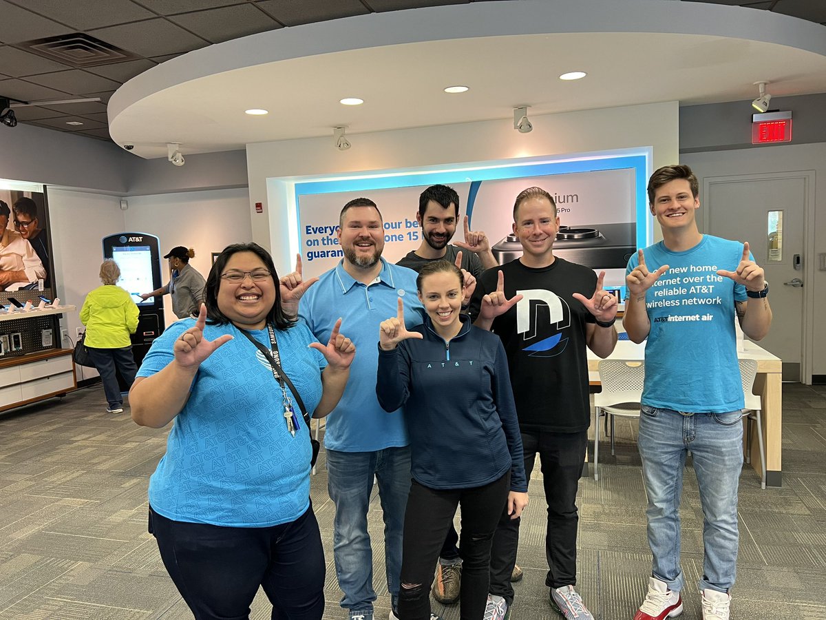Mike Nelsen (@magicmikenelsen) on Twitter photo My forever Levittown family. <a href="/BophaFromOHPA/">Bopha Phean</a> Trevor <a href="/EmilyCowan33/">Emily</a> <a href="/brandon_brigidi/">Brandon Brigidi</a> featuring the legend <a href="/dan_young_22/">Dan Young ™️</a> My forever Levittown family. <a href="/BophaFromOHPA/">Bopha Phean</a> Trevor <a href="/EmilyCowan33/">Emily</a> <a href="/brandon_brigidi/">Brandon Brigidi</a> featuring the legend <a href="/dan_young_22/">Dan Young ™️</a>