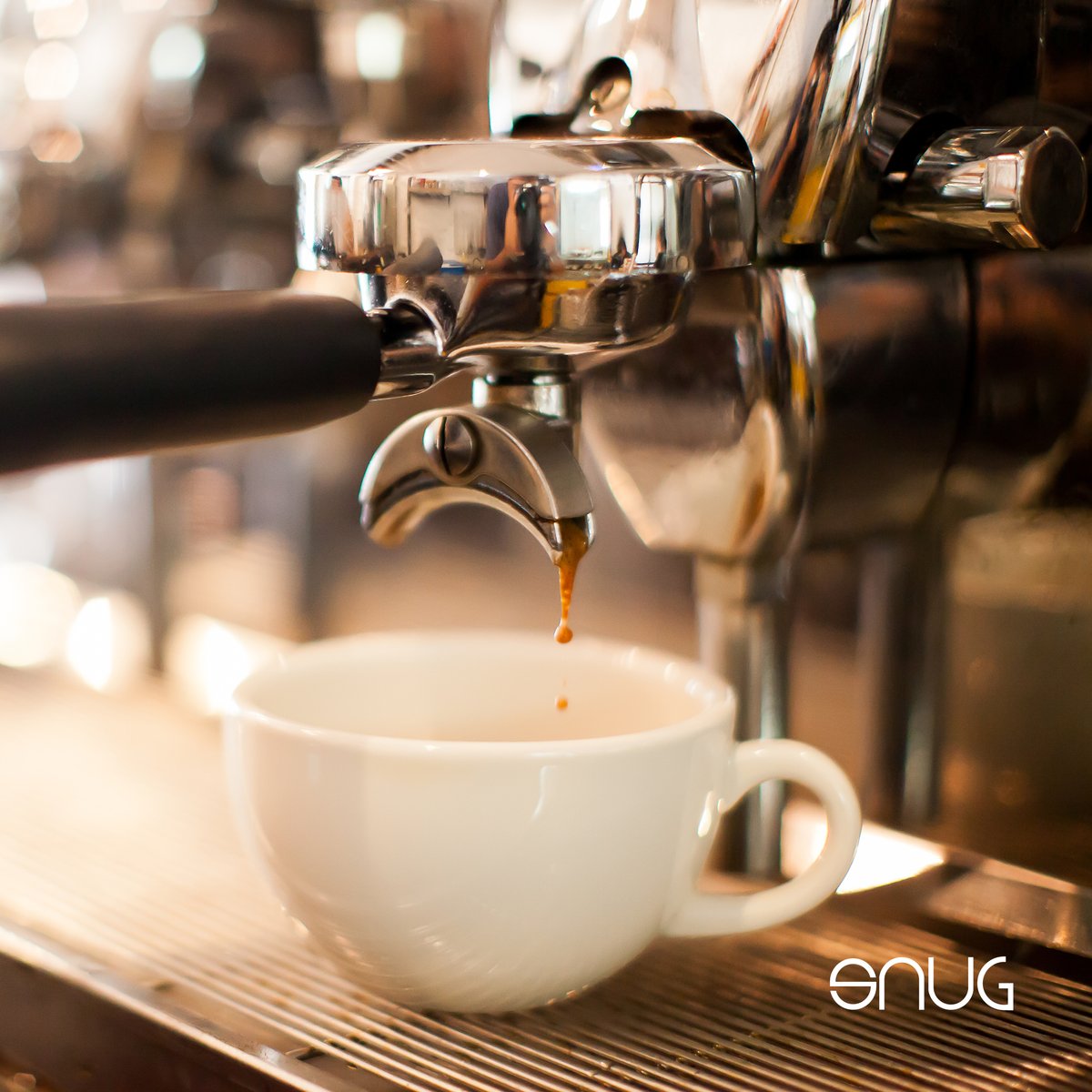CorpAmman's tweet photo. Embrace the aroma of celebration on this International Coffee Day. Snug lobby lounge has transformed into a coffee lover's paradise, where every cup tells a story of warmth and comfort.

#corpamman #hmhhotelgroup #amman #coffeeday #internationalcoffeeday https://t.co/mAWlUNsa1c