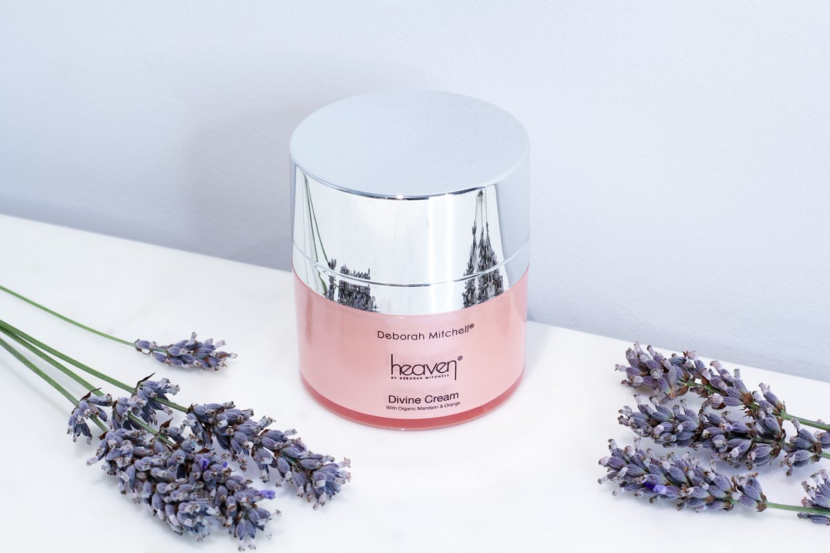 heavenskincare's tweet photo. NEW #GIVEAWAY! This week, win our dreamy Divine Cream, the perfect moisturiser for transitioning into the colder weather with its thick and nourishing consistency 💗
To enter:
💗Follow me
💗Like &amp; retweet my tweets (more retweets = more entries)
💗Tag a friend

#win #comp #prize https://t.co/PLVKtsxDZE