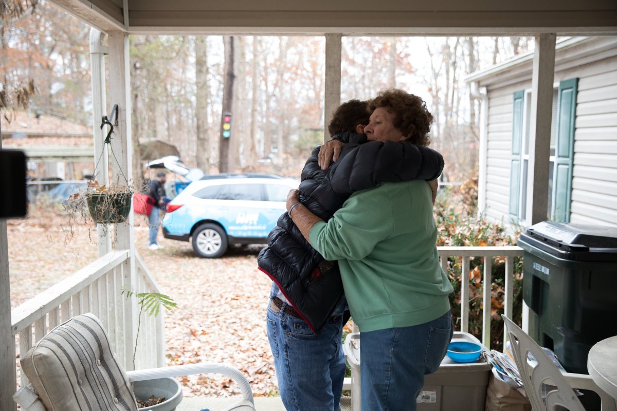 Meals on Wheels (@_mealsonwheels) on Twitter photo This month, get your oil changed at <a href="/jiffylube/">Jiffy Lube</a> and donate $1, $3 or $5 to help #MealsOnWheels provide meals, safety checks and more to seniors. Find a location near you: bit.ly/1fouPFs. Thank you for caring about your community! 💙 💚 This month, get your oil changed at <a href="/jiffylube/">Jiffy Lube</a> and donate $1, $3 or $5 to help #MealsOnWheels provide meals, safety checks and more to seniors. Find a location near you: bit.ly/1fouPFs. Thank you for caring about your community! 💙 💚