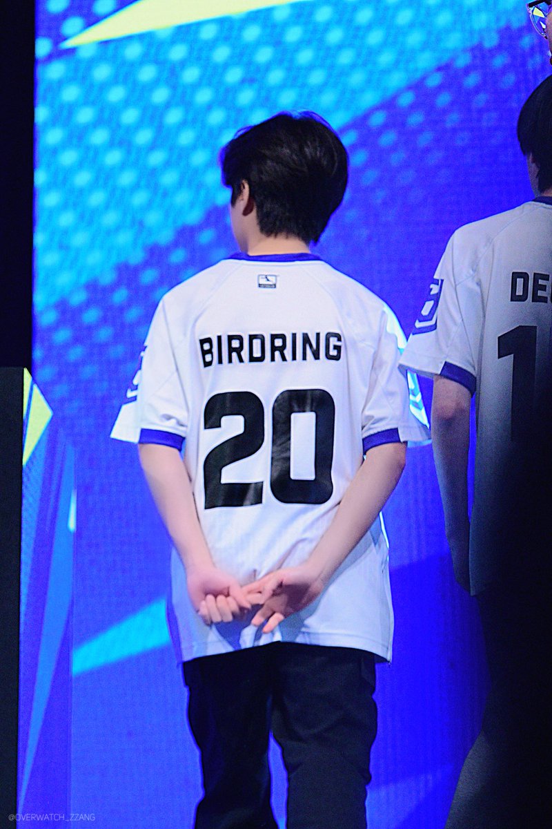Overwatch_zzang's tweet photo. 231001 오버워치리그
#BIRDRING #버드링
#BostonUp #RizzUp 
💙 https://t.co/c8ikhfQvDR