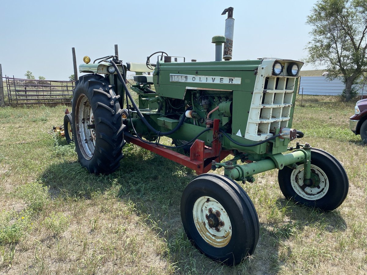 NathanJutila's tweet photo. @OliverPlains I have a 1555 that I am looking to sell. Gas engine and aftermarket hydraulic added. Asking $5,500. Any help would be appreciated. https://t.co/ypKOwIzvN0