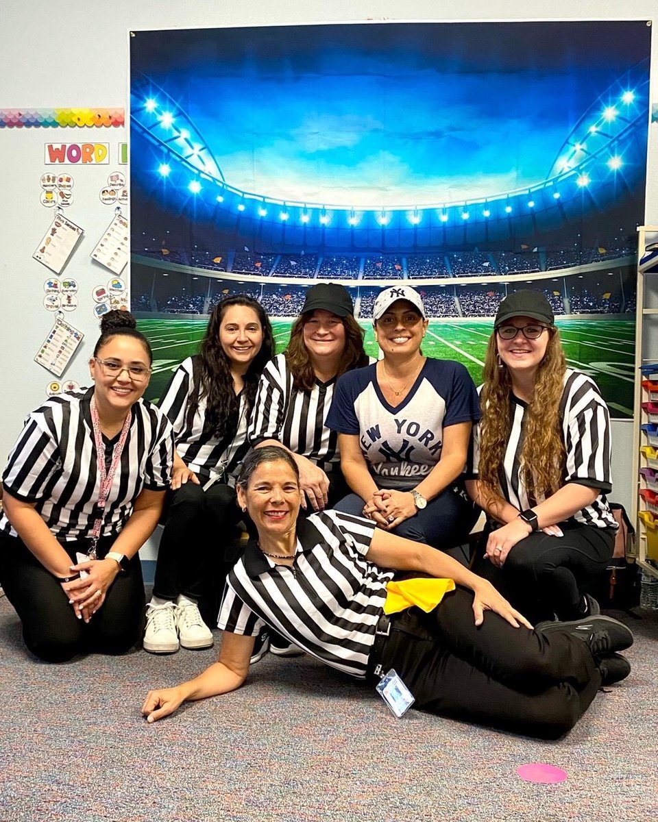 ApopkaES_OCPS's tweet photo. On Friday, the Apopka High School football team welcomed students to school and our scholars participated in sports-themed lessons and activities! We had so much fun! #ocpsRYS #rockyourschool https://t.co/5RKPMhi0pp