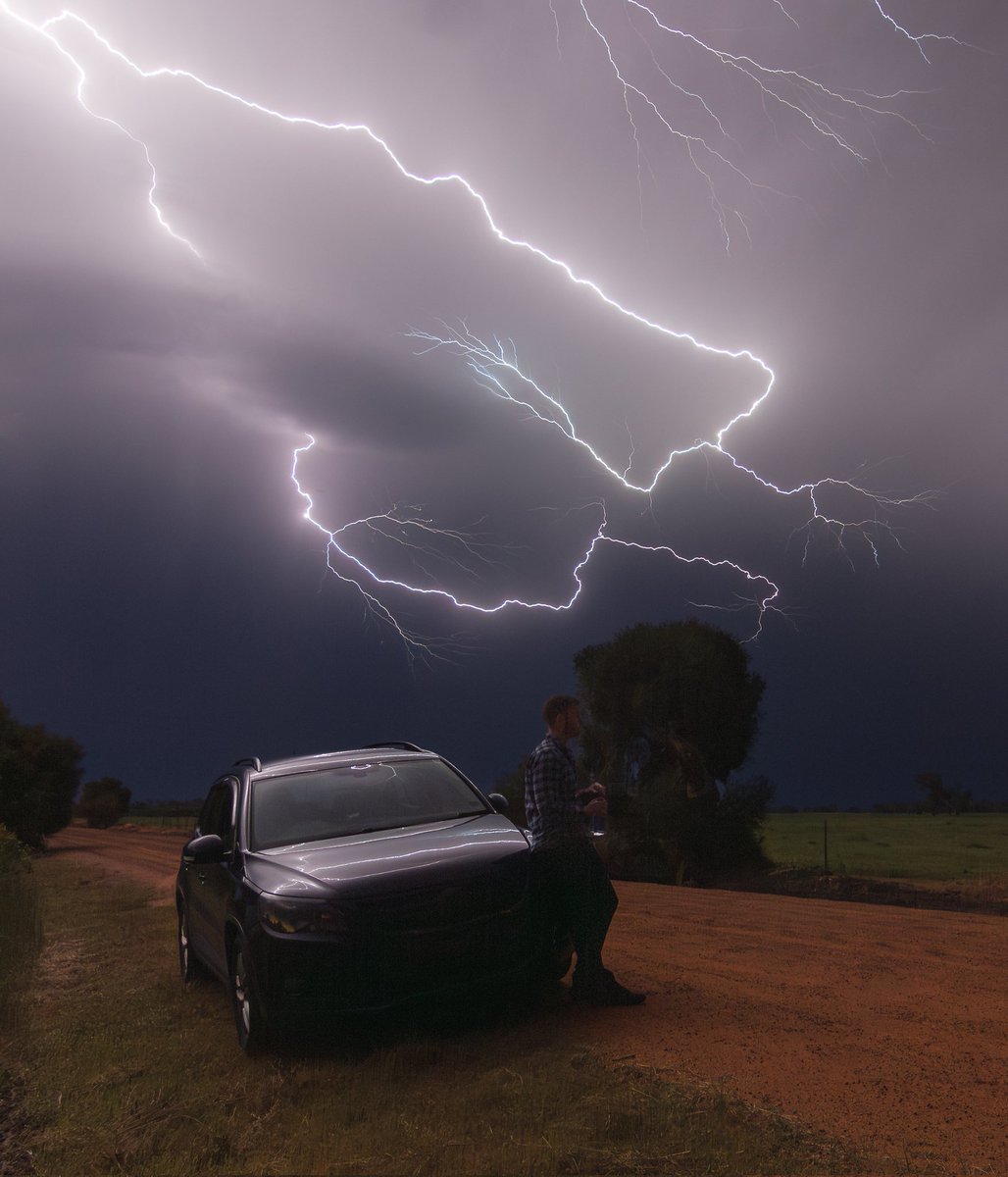 Standing about considering the long drive home, blissfully unaware that the sky was about to explode overhead 💥 ⚡

Taken way back in 2018 somewhere north of Perth and re-edited recently with LRs newish denoise function.
#wxtwitter #StormHour #waweather #perthweather
