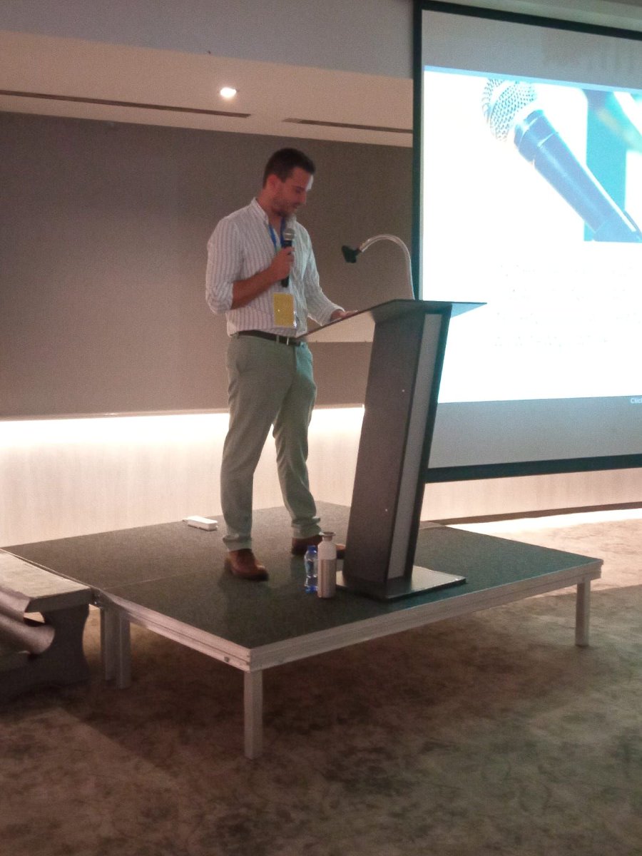 Freelanceverse | Adrian Probst tweet media