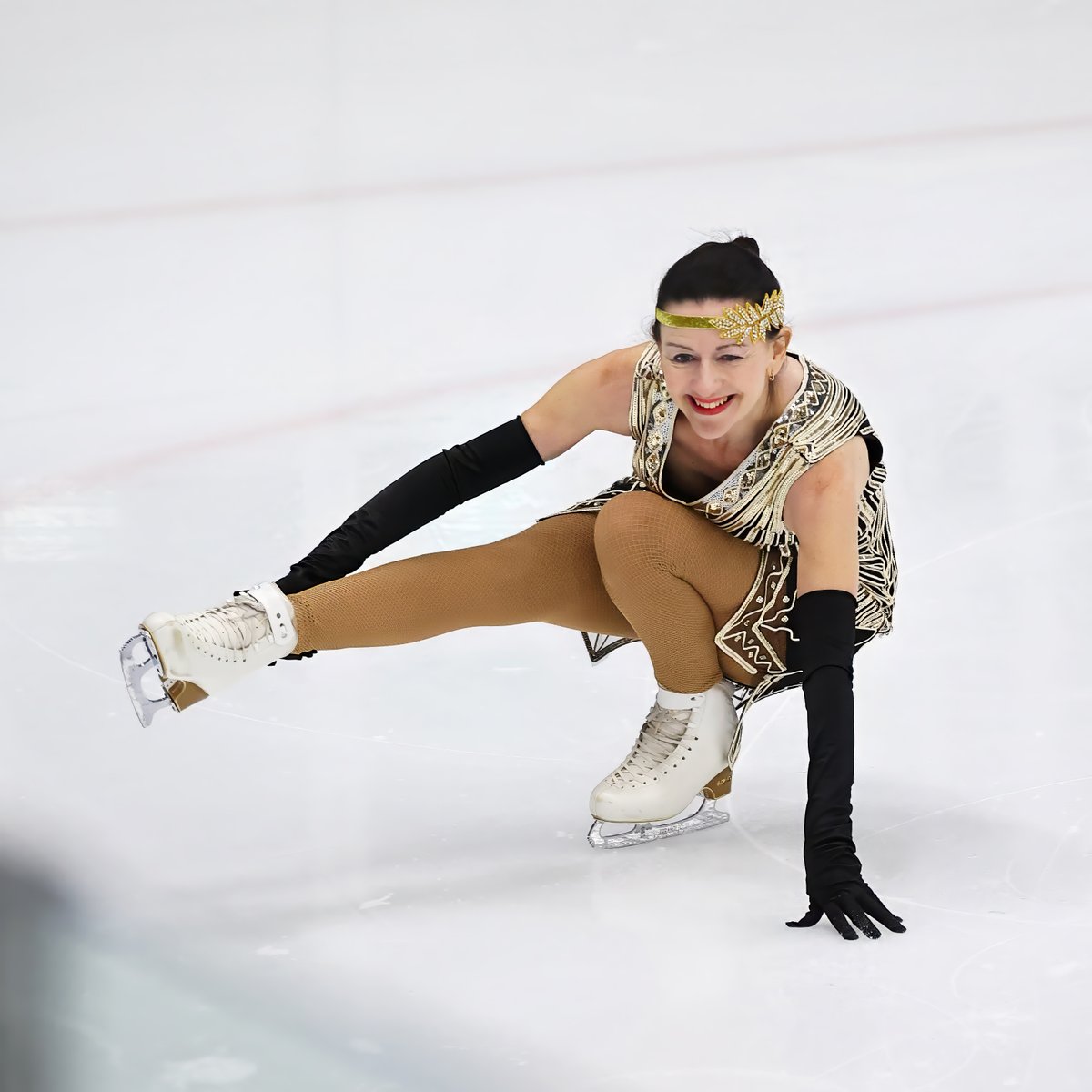 BritishIceSkate's tweet photo. Some more gorgeous shots from last week's Adult International Club Open. Impossible to not be inspired by these athletes (or jealous of their outfits!) 😍
Thanks to our fab photography partner, Digital Photo Events.
#FigureSkating #AdultSkating #IceSkatingCompetition https://t.co/vJN600aZiT