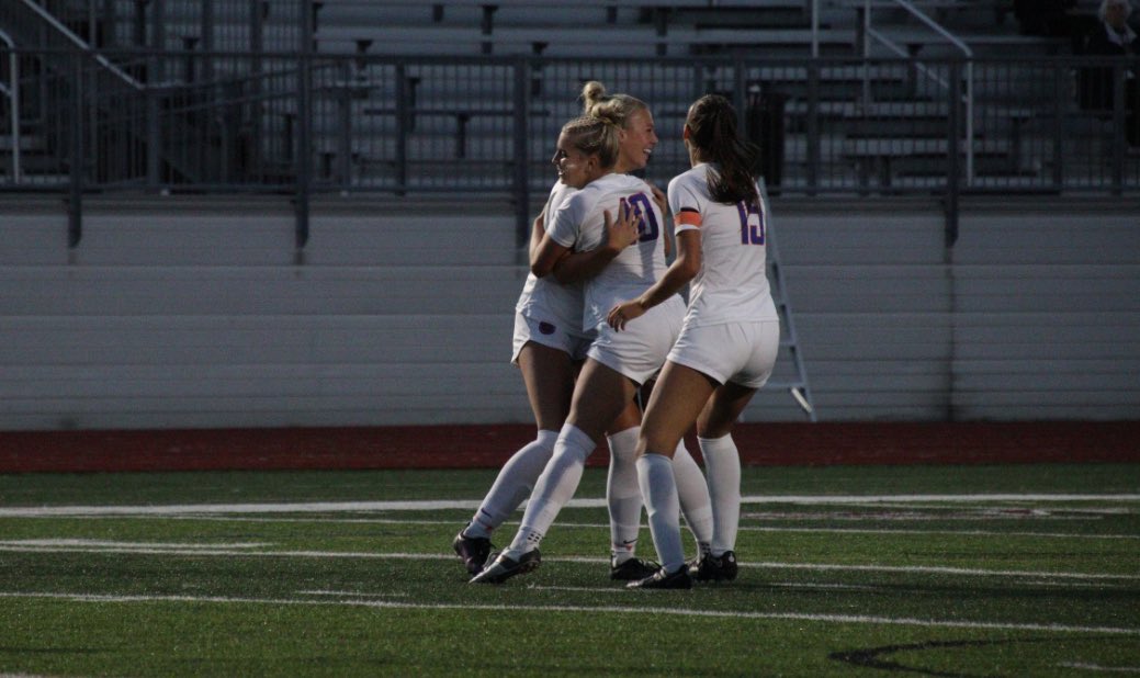 OOGS_'s tweet photo. MORE CELEBRATIONS LIKE THIS 🔜 BECAUSE ITS GAMEDAYYY!!!🔥 VS. LEXINGTON😈 COME OUT AND SUPPORT!!!!!
🏠Olentangy Orange Home Turf  
🕖JV: 5:30 Varsity: 7:15
u know the drill…be there, be loud❕
#oogs #feartheneers https://t.co/WkTzdSYci7