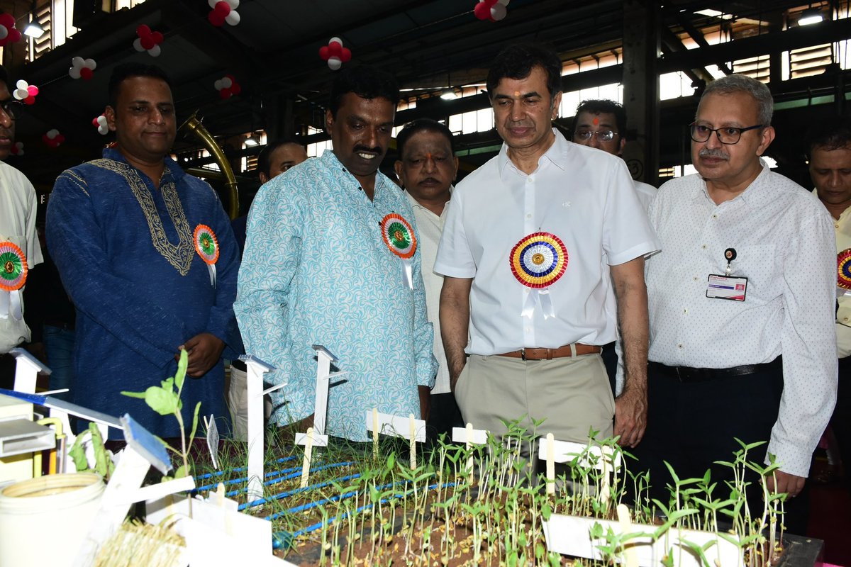 rajesh664's tweet photo. #MahindraFoundersDay for me was at Tractor plant https://t.co/rNhqIZaLar’s an occasion to remember our founders,meet and recognise the teams and have fun. https://t.co/WnxvR2leCX
