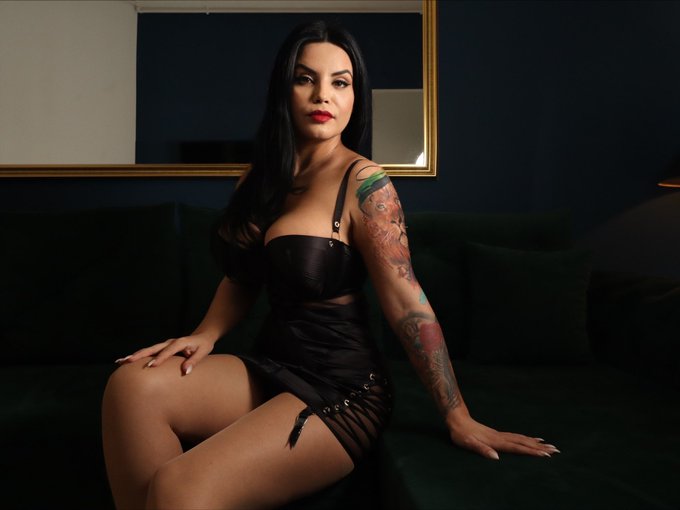 Read all about it >> https://t.co/NatNWDQYRO https://t.co/t0o7KJ4UGc<a href="/tag/footfetishqueen"class="tags"><span>#footfetishqueen</span></a>