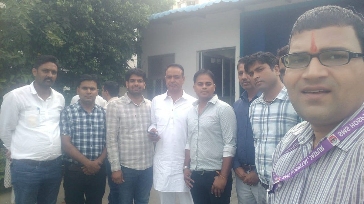आज राज्य सरकार और फार्मासिस्ट के लिए बहुत महत्वपूर्ण दिन है, इसलिए आज घोषणा करे सरकार 

#फार्मासिस्ट_पदनाम_फार्मेसी_ऑफिसर 
#MNDY_स्थापनदिवस_2_अक्तूबर
<a href="/ashokgehlot51/">Ashok Gehlot</a> 
<a href="/plmeenaINC/">Parsadi Lal Meena</a> 
<a href="/artizzzz/">Arti Dogra</a> 
<a href="/_lokeshsharma/">Lokesh Sharma</a> <a href="/akhilarora93/">Akhil Arora</a> <a href="/GovindDotasra/">Govind Singh Dotasra</a> <a href="/AGehlotPhirSe/">Gehlot Phir Se</a> <a href="/sunilparihar536/">Sunil Parihar</a> <a href="/RajCMO/">CMO Rajasthan</a>