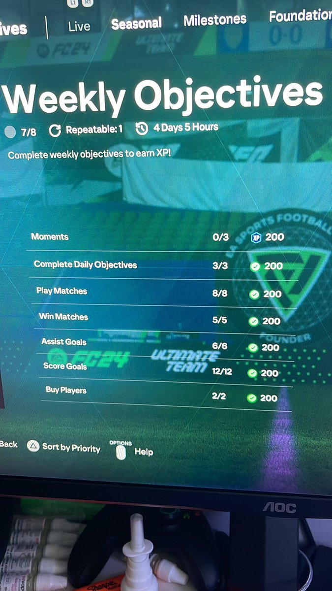 Matthew37348363's tweet photo. @EASPORTSFC I can’t complete the weekly objective - I completed all the moments prior to the objectives. https://t.co/HCzcZyIf9G