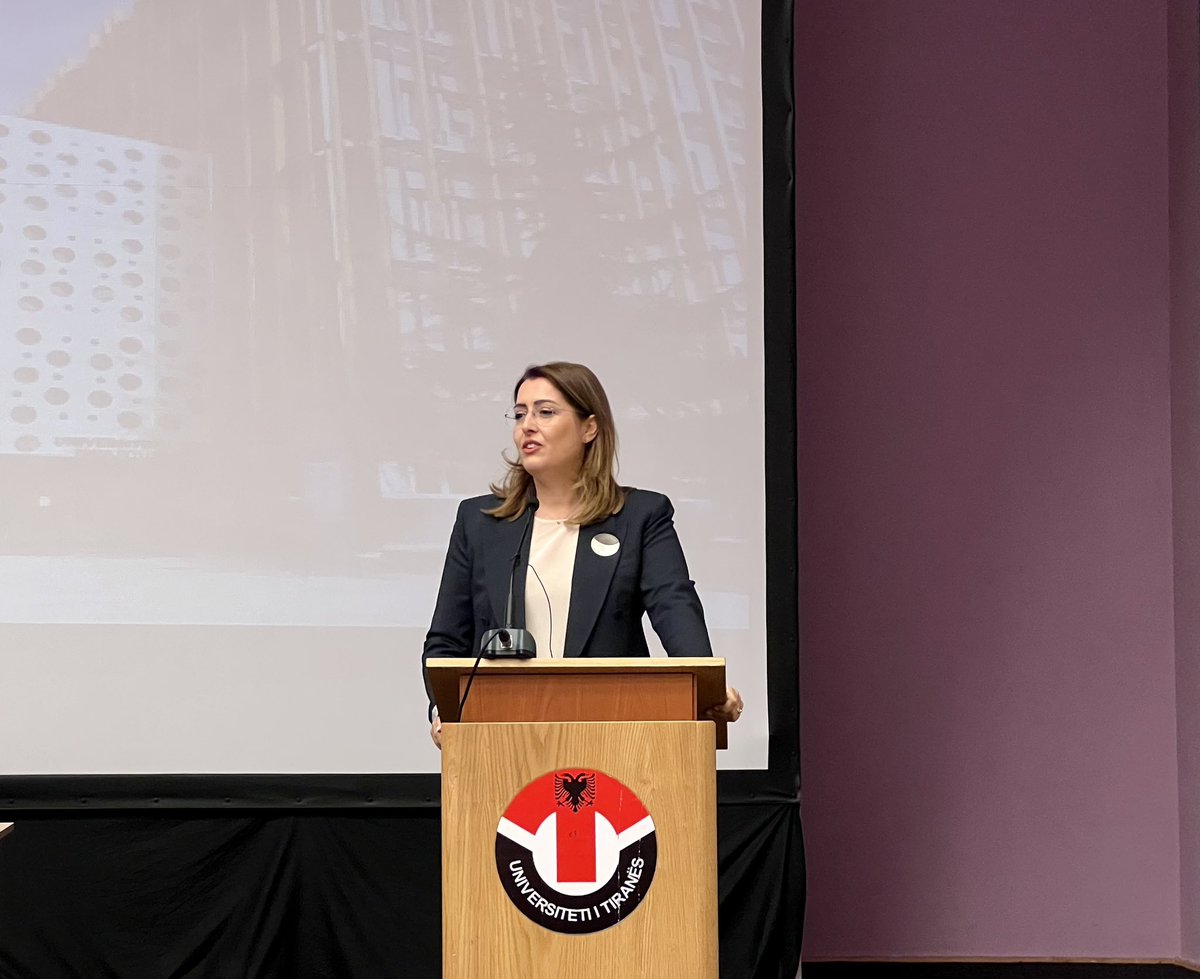 😀Udhë të mbarë studentë të Universitetit të Tiranës

🎯Universiteti i Tiranës hapi auditoret për mbi 20,000 studentët e tij, nga të cilët 3381 ulen për herë të parë në këto auditore.