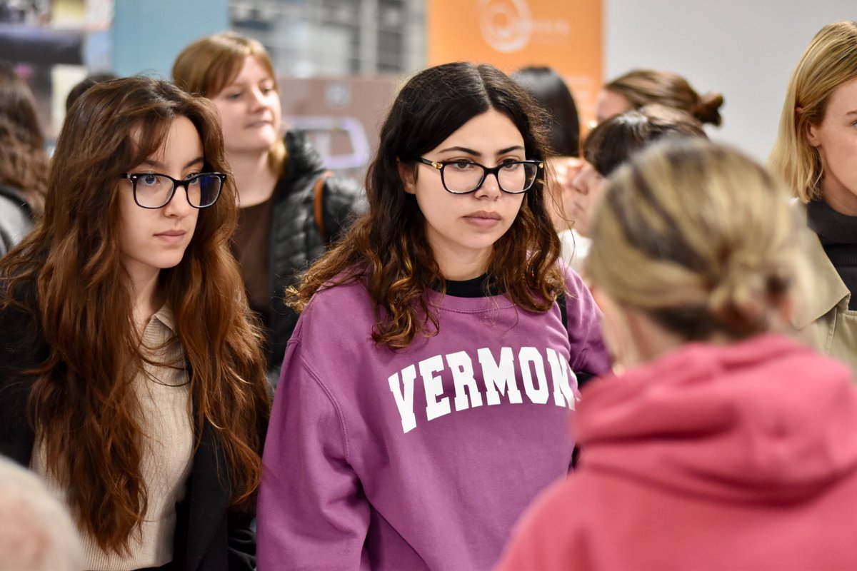 📍 Want to meet charities here on campus? Book a spot for the LSE Volunteering Fair on CareerHub and meet 50+ charities on 2 October from 5.30-8pm! shorturl.at/nTZ15 @LSEVolunteering