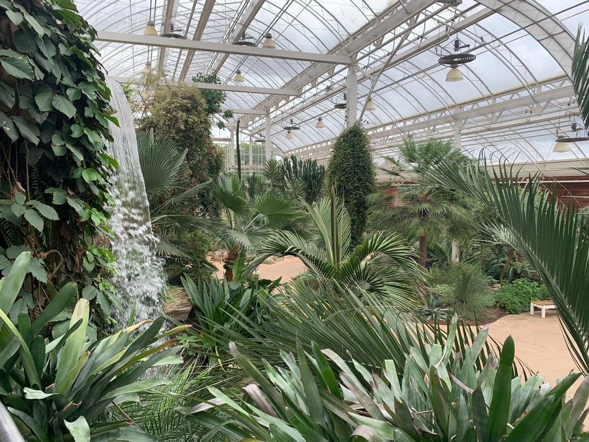 An interesting knowledge exchange last week between <a href="/ADAS_Hortic/">ADAS Horticulture</a> and <a href="/The_RHS/">The RHS</a>  Science team at RHS Hilltop. Fascinating research discussions in beautiful surroundings!