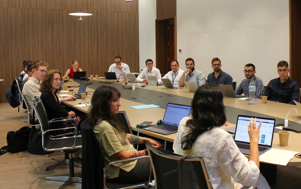 AesaSpain's tweet image. 🇪🇺 @AESAspain acoge la reunión del Consorcio #SafeTeam, un proyecto financiado por el Programa #HorizonteEuropa de @ComisionEuropea.

👉 Su objetivo es el desarrollo de aspectos relacionados con los factores humanos #FFHH en el uso de asistencias digitales en #aviación.