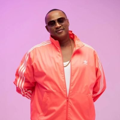 Obita_BMC's tweet photo. Imagine if prison ever-alls were sponsored by Adidas #jubjub @official_jubjub #jokes #joke https://t.co/9gjlFOyVgD