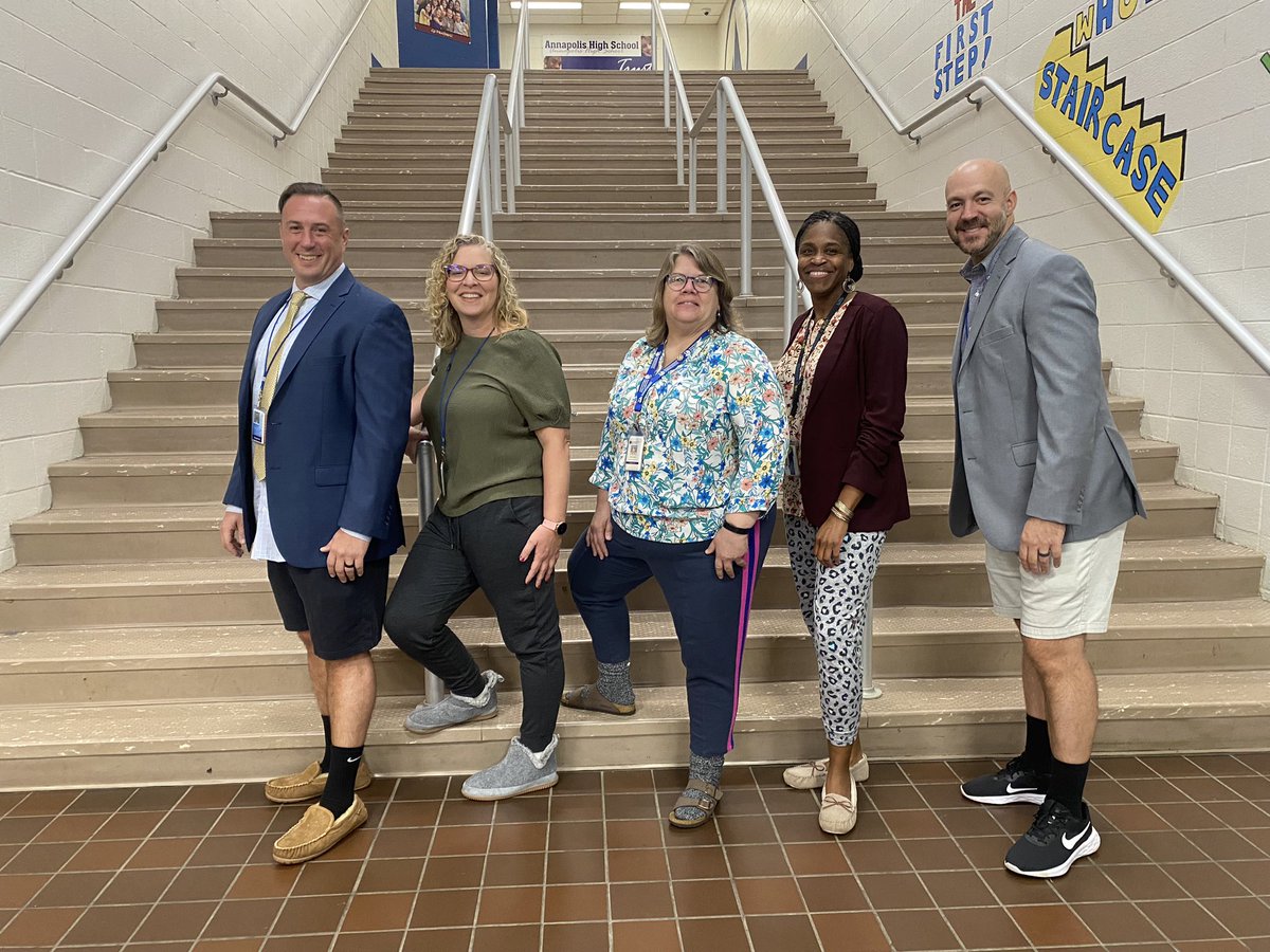 AnnapHS_AACPS's tweet photo. Oops! We were supposed to wear our real pants? Not on Zoom Day for the first day of #Hoco Spirit week! Check out how the admin team showed off their virtual-friendly outfits! #Hoco #ZoomDay @AACountySchools #PantherFamily https://t.co/KaRlq6r2IE