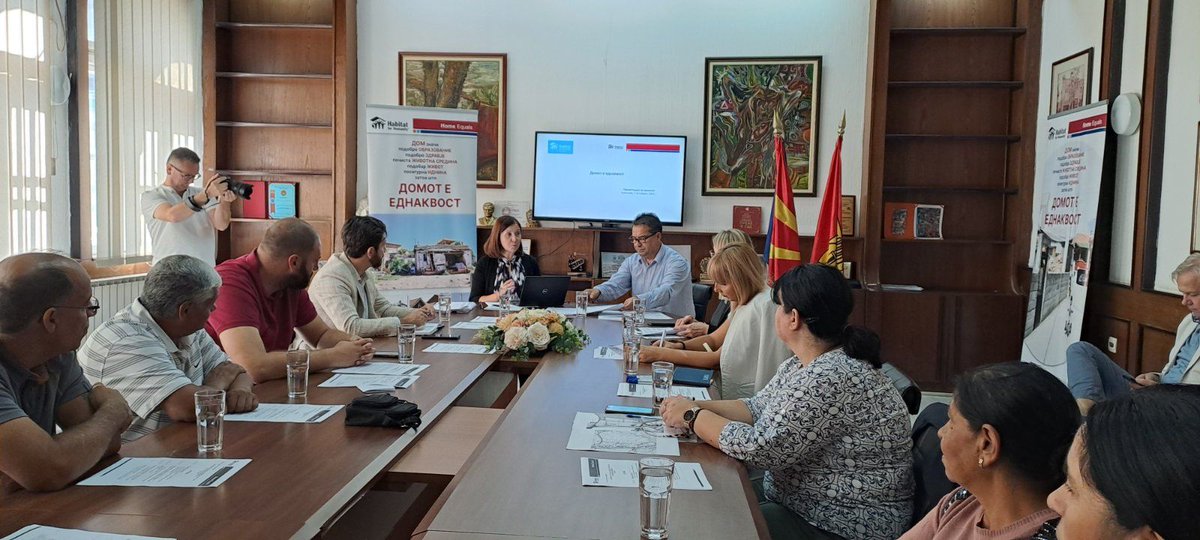 HFHMacedonia's tweet photo. We marked #WorldHabitatDay2023 signing the memorandum of cooperation with Municipality of Kumanovo within #HomeEquals campaign. It is crucial to provide answer to the question "What can we do together for the residents of informal settlements here and in the whole country?" https://t.co/h4b3Wkuy3b
