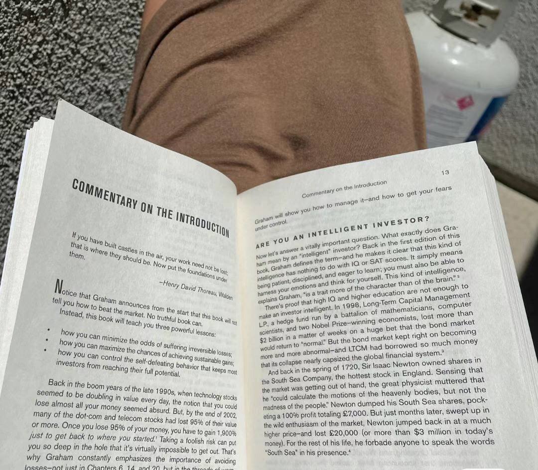 [ Album ]
Intelligent investors should carefully study the literature👌👌👌👌